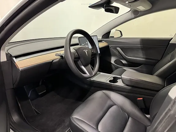 Tesla Model 3 2021 photo 4
