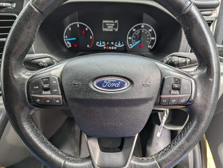 Ford Tourneo Custom 2019 photo 4