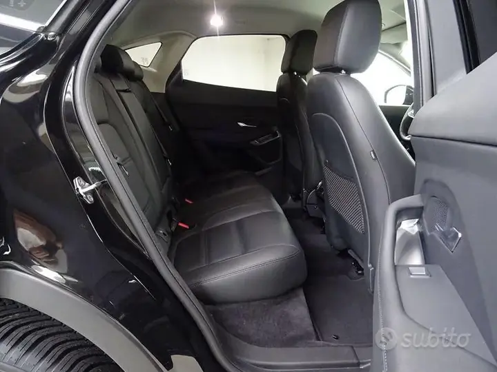 Jaguar E-Pace 2022 photo 5