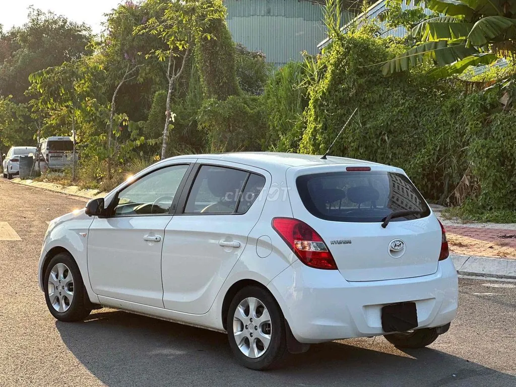 Hyundai I20 2011 photo 3