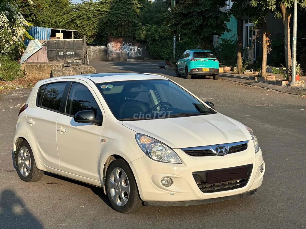 Hyundai I20