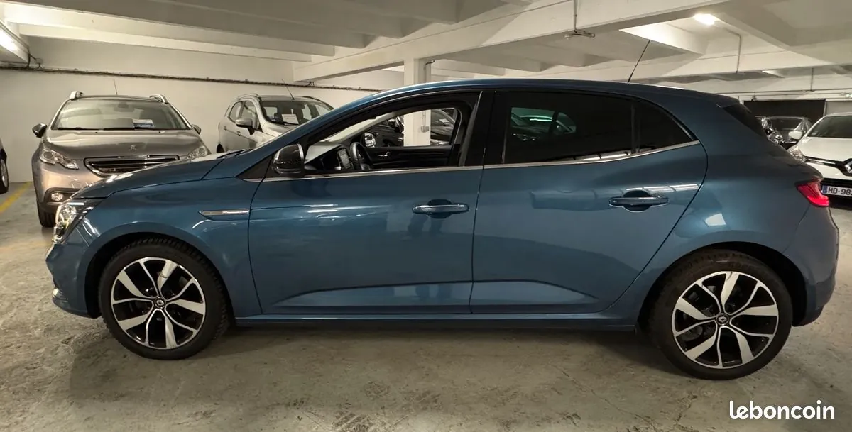 Renault Megane 2019 photo 3