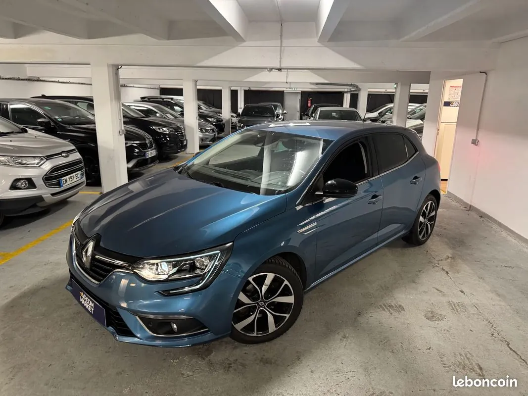 Renault Megane 2019 photo 2