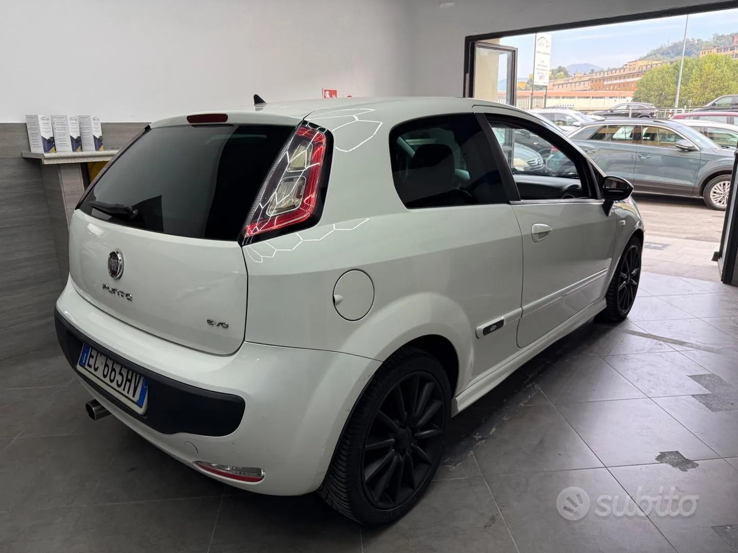 Fiat Punto Evo 2010 photo 3