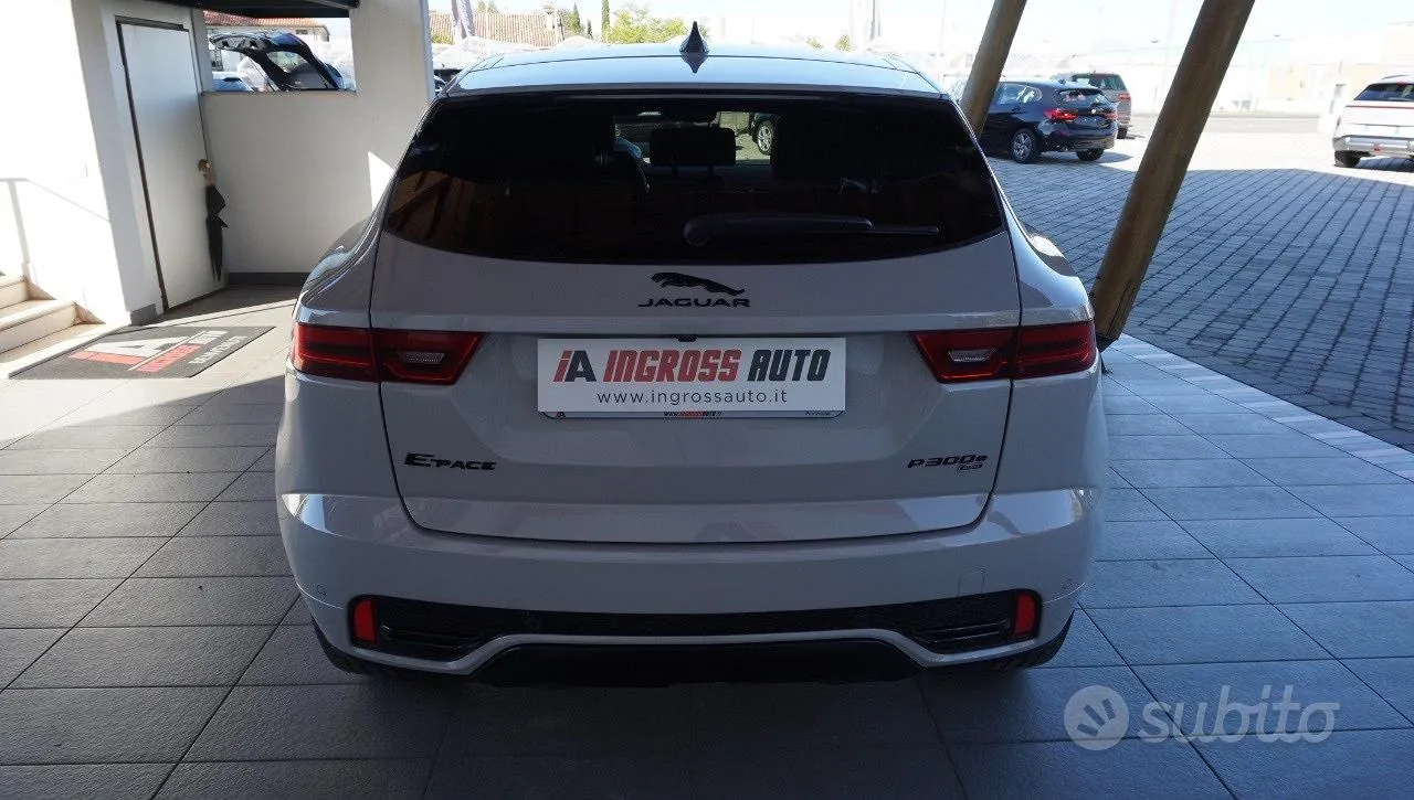 Jaguar E-Pace 2022 photo 4
