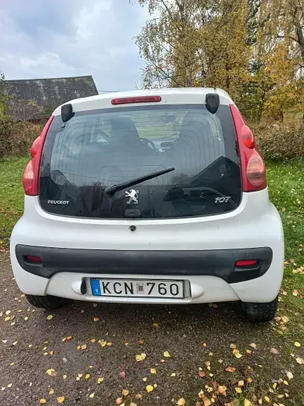 Peugeot 107 2010 photo 5