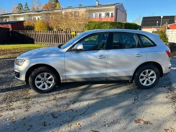 Audi Q5 2012 photo 2