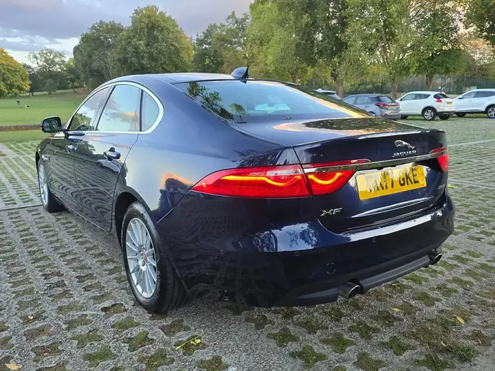 Jaguar Xf 2017 photo 5