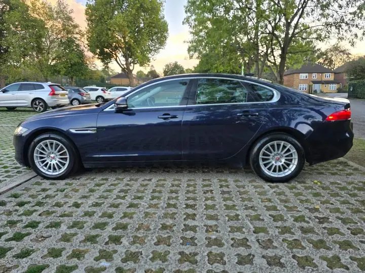 Jaguar Xf 2017 photo 4