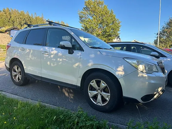Subaru Forester 2013 photo 2