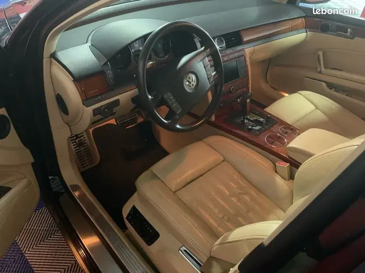 Volkswagen Phaeton 2008 photo 2