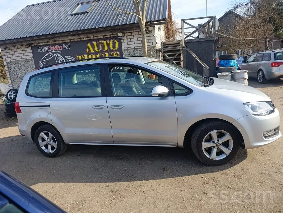 Volkswagen Sharan 2010 photo 4