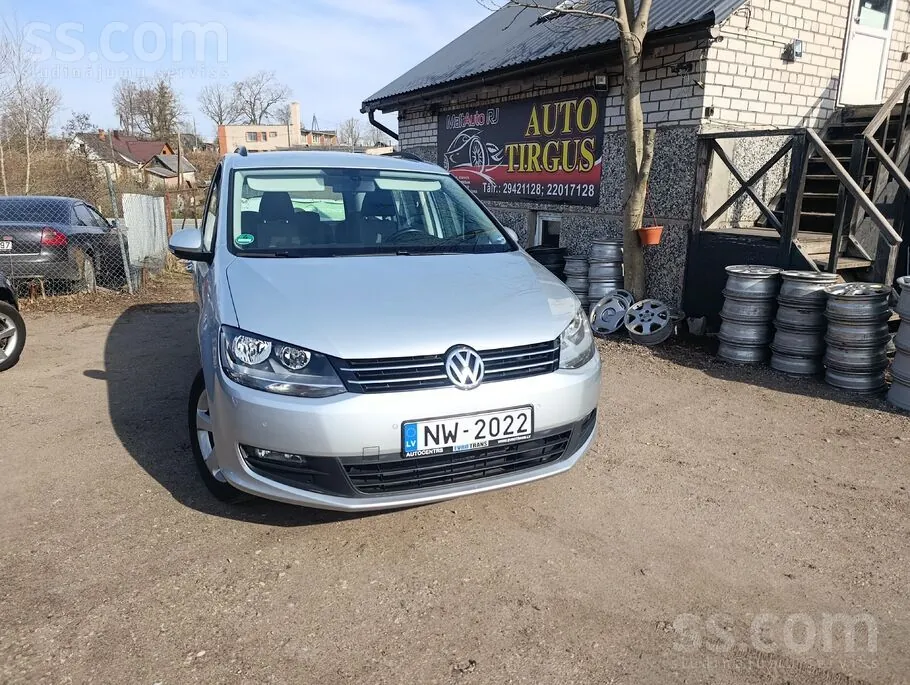 Volkswagen Sharan 2010 photo 2