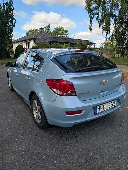 Chevrolet Cruze 2012 photo 2