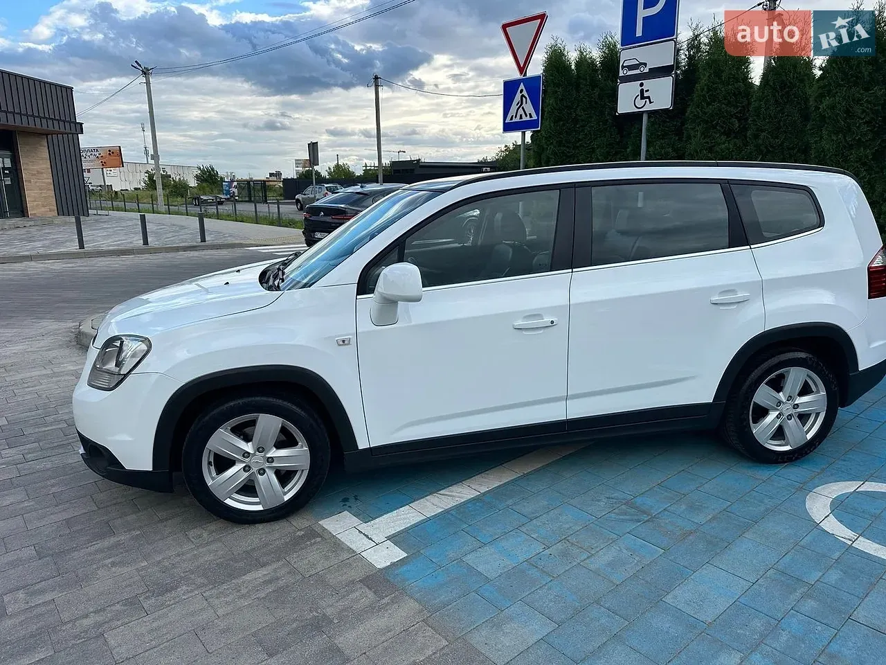 Chevrolet Orlando 2012 photo 4