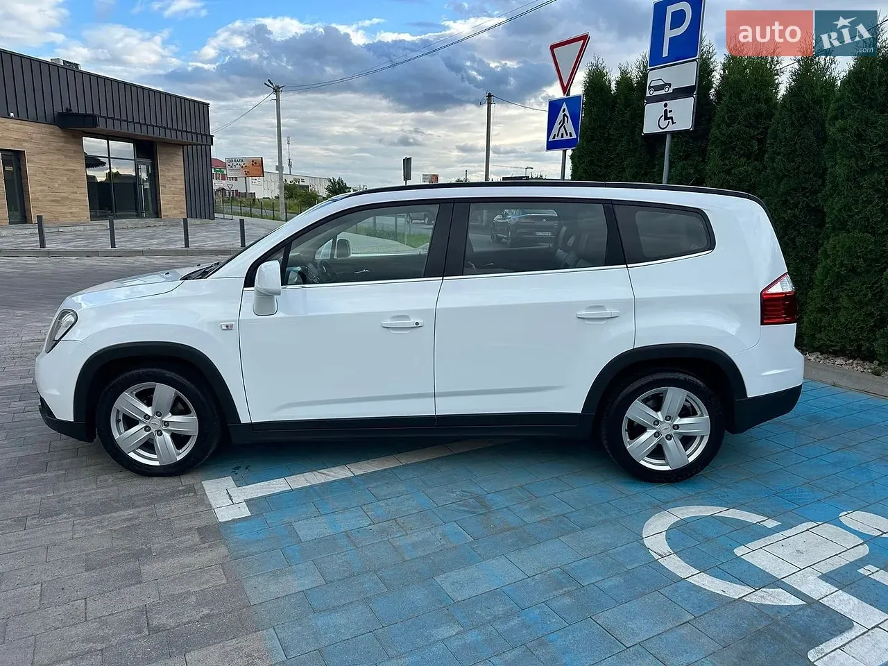 Chevrolet Orlando 2012 photo 5