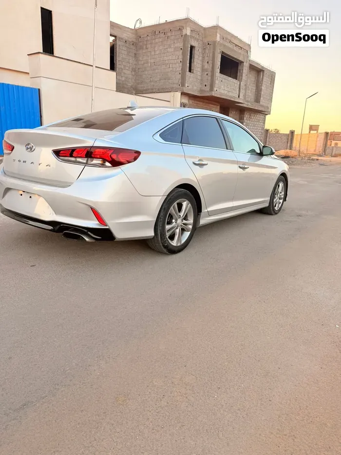Hyundai Sonata 2018 photo 2