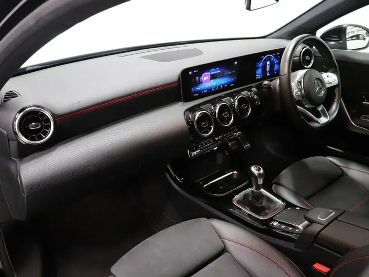Mercedes-Benz A-Class 2020 photo 4