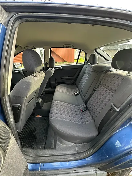 Opel Astra 2002 photo 2