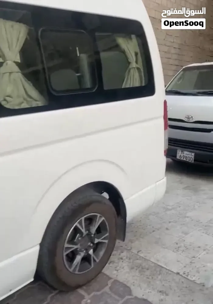 Toyota Hiace 2016 photo 3