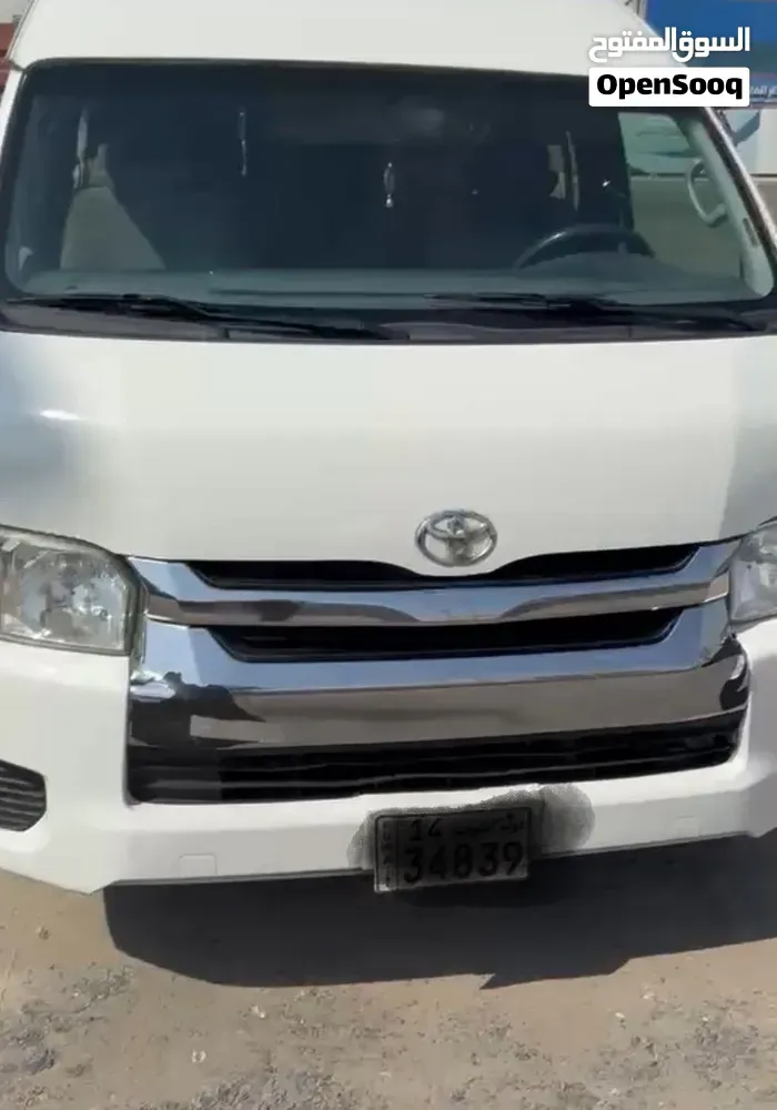 Toyota Hiace 2016 photo 2