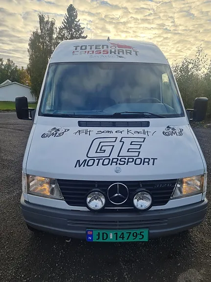 Mercedes-Benz Sprinter 1996 photo 2