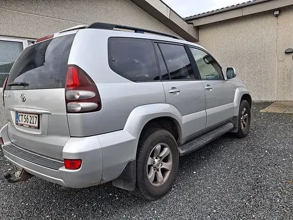 Toyota Land Cruiser 2006 photo 3