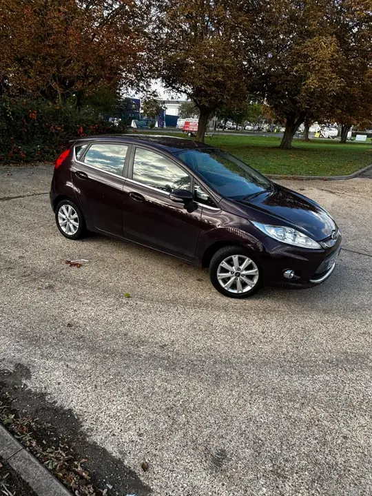 Ford Fiesta 2009 photo 3