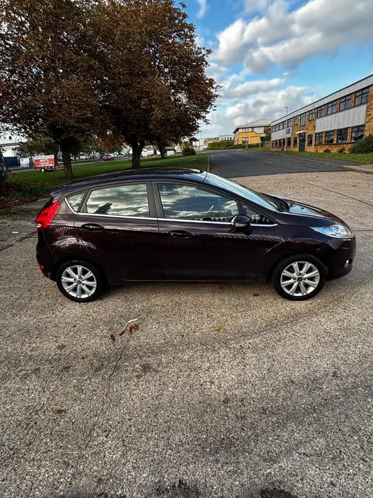Ford Fiesta 2009 photo 4