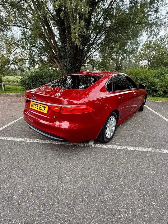 Jaguar Xf 2015 photo 3