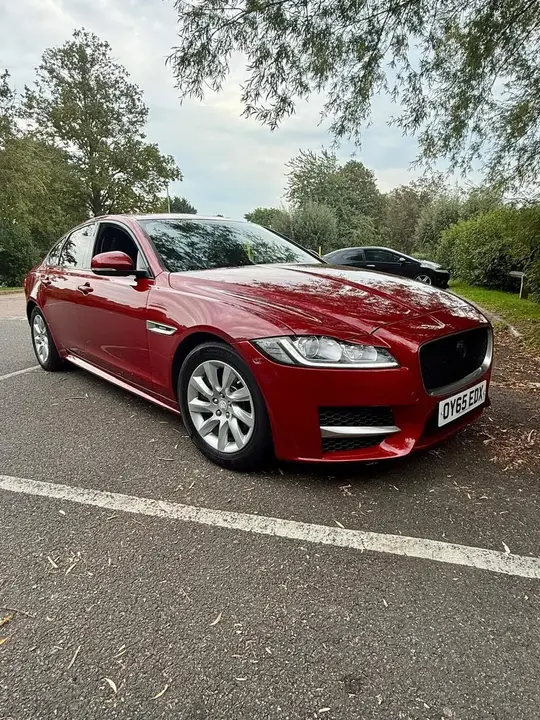 Jaguar Xf 2015 photo 2