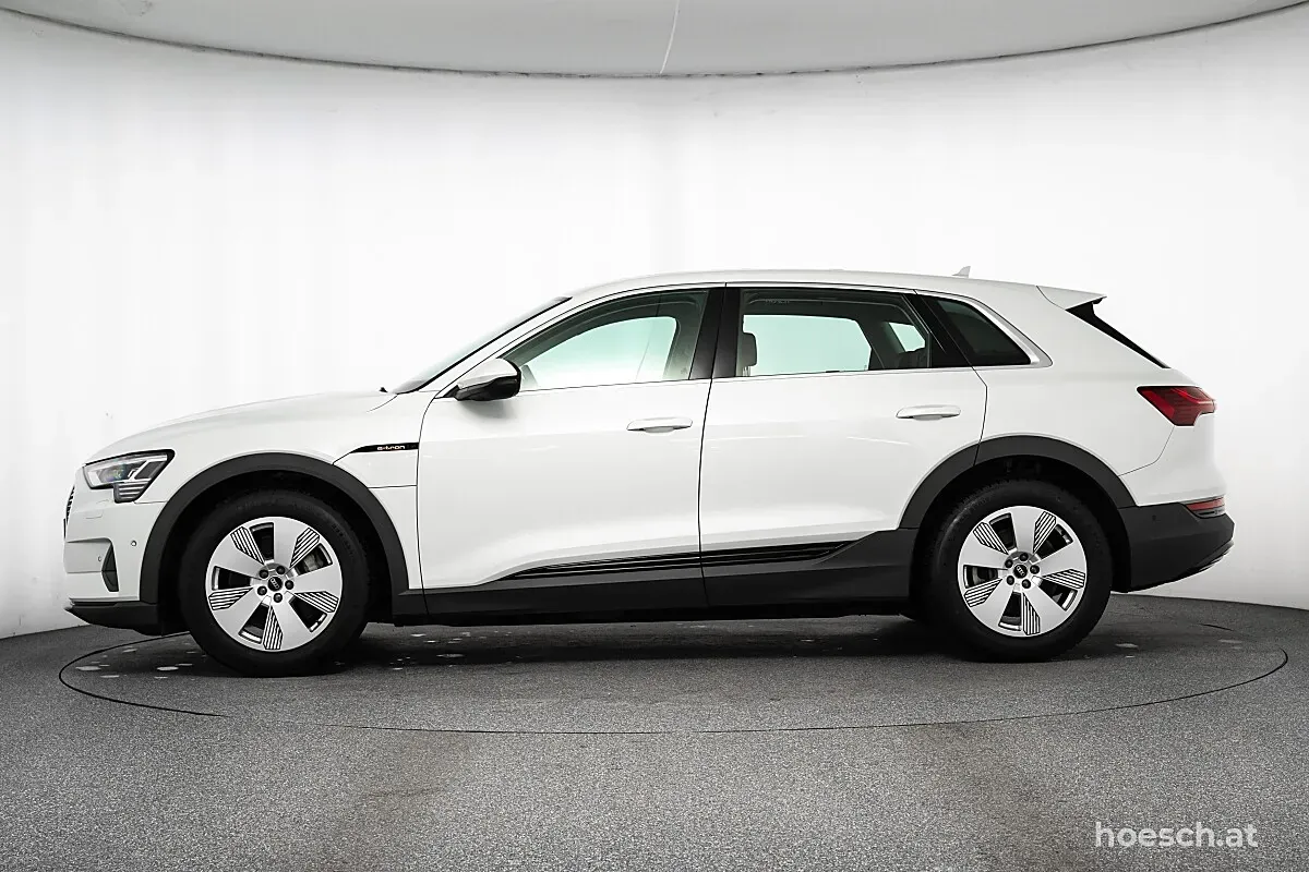 Audi E-Tron 2022 photo 3