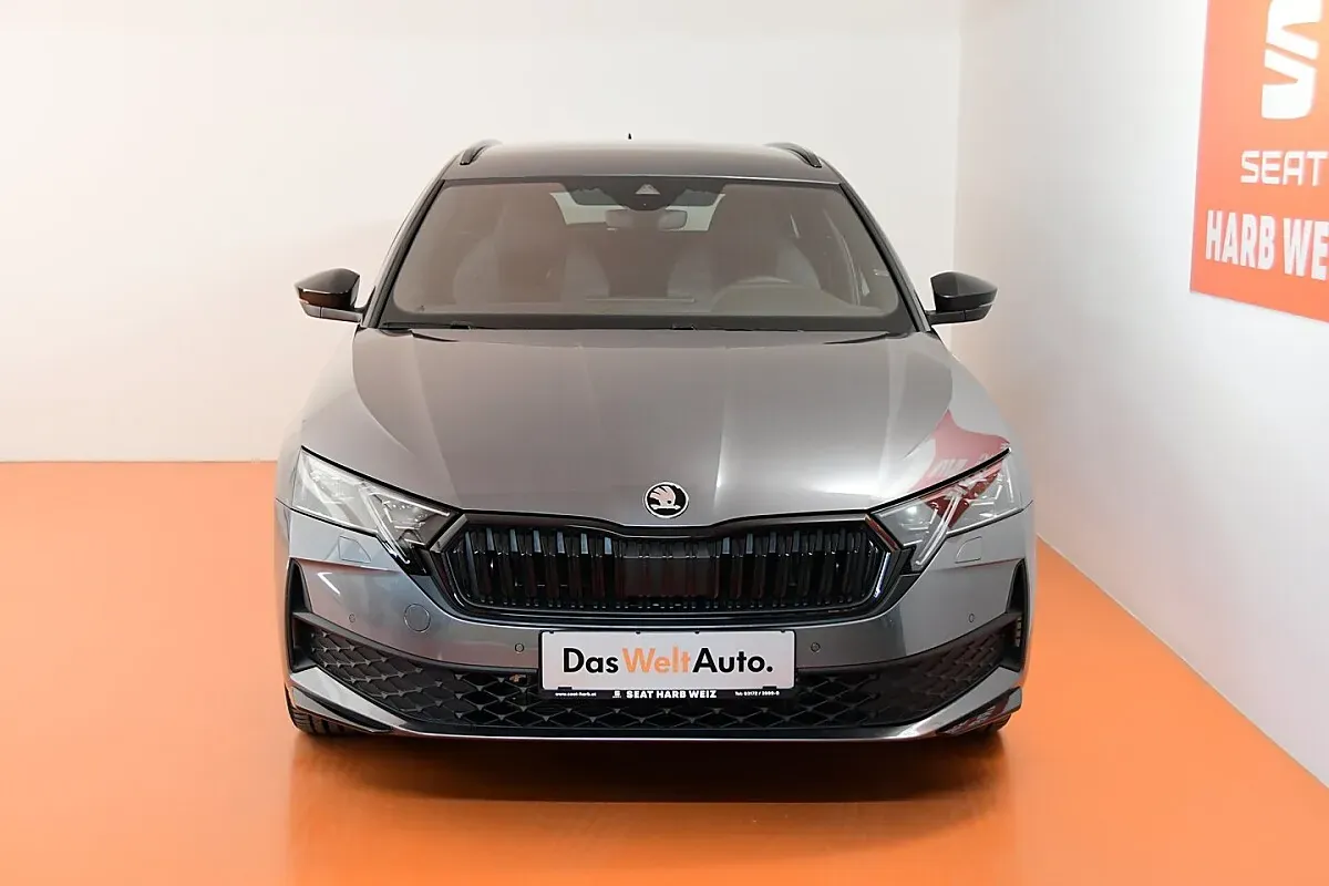 Skoda Octavia 2026 photo 2