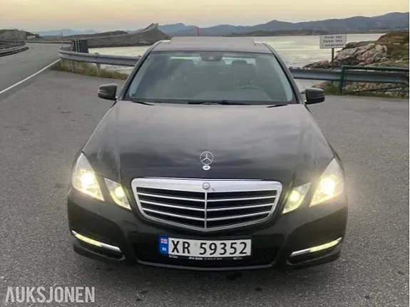 Mercedes-Benz E-Class 2013 photo 2