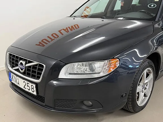 Volvo V70 2011 photo 3