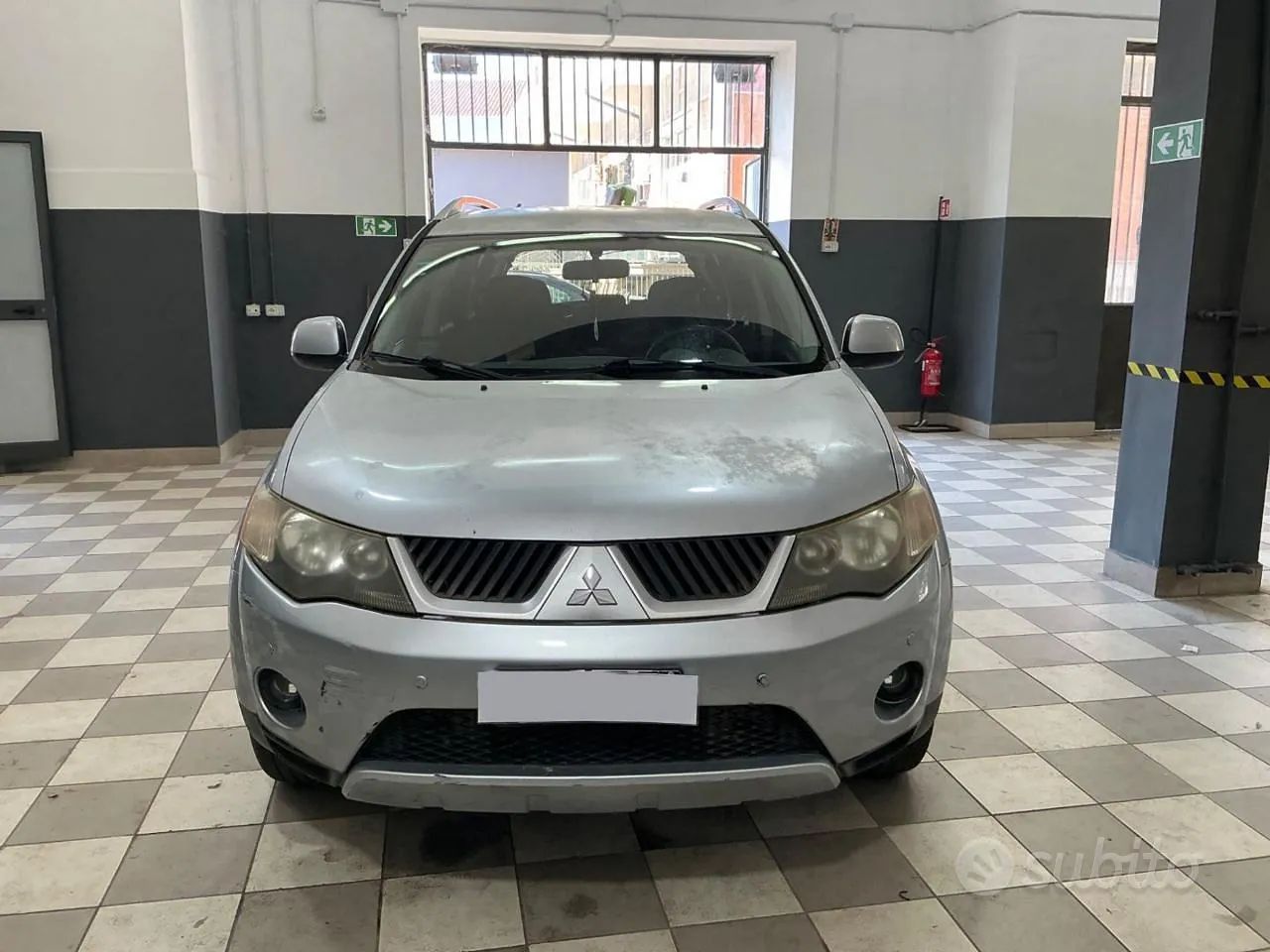 Mitsubishi Outlander 2008 photo 2