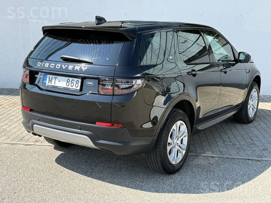 Land Rover Discovery Sport 2021 photo 4
