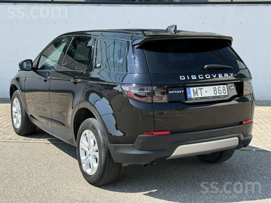 Land Rover Discovery Sport 2021 photo 3