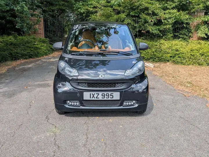 Smart Fortwo 2011 photo 3
