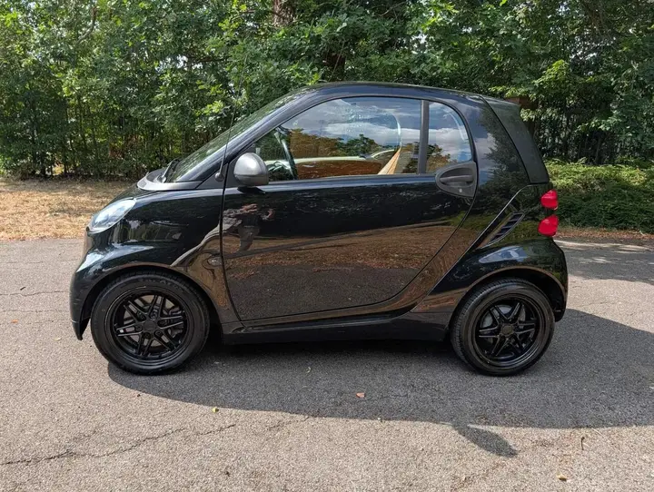 Smart Fortwo 2011 photo 5