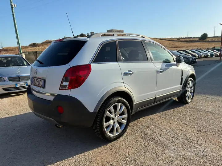 Opel Antara 2012 photo 2