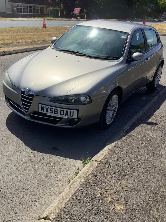 Alfa Romeo 147 2008 photo 5