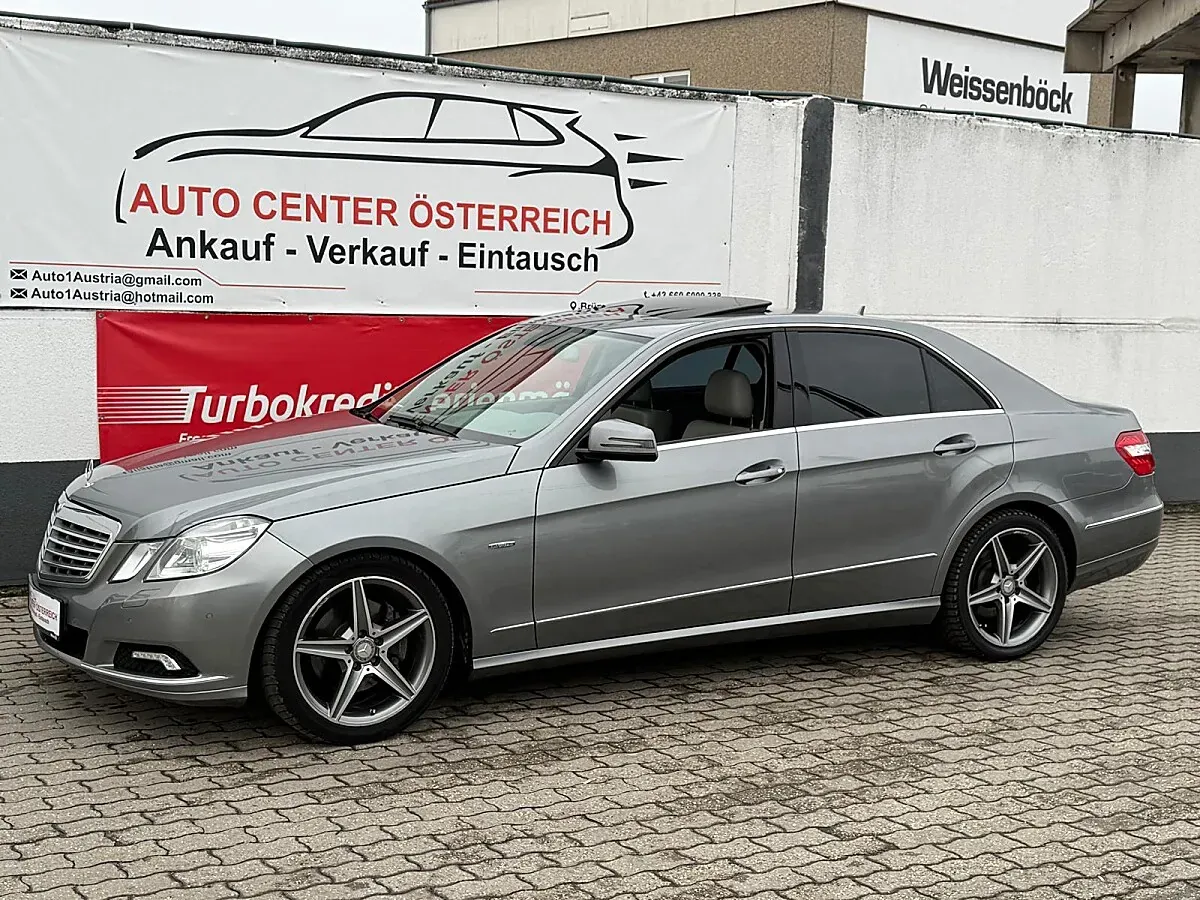Mercedes-Benz E-Class 2009 photo 2
