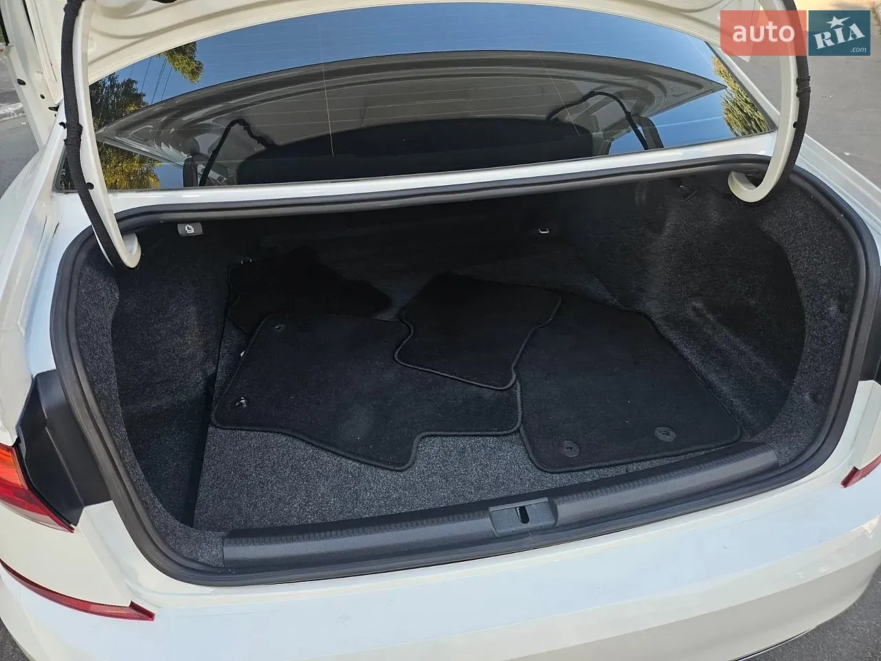 Volkswagen Passat 2021 photo 5