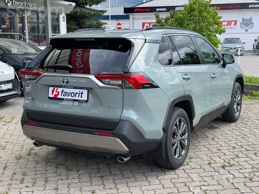 Toyota Rav4 2025 photo 4