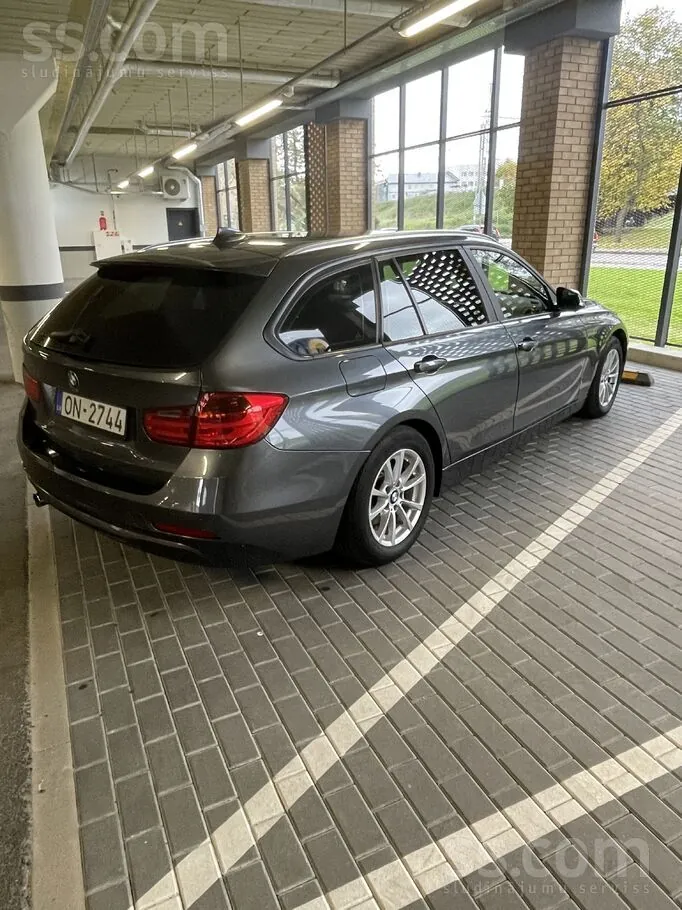 BMW 318 2013 photo 5