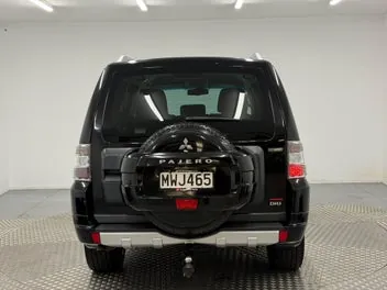 Mitsubishi Pajero 2014 photo 5