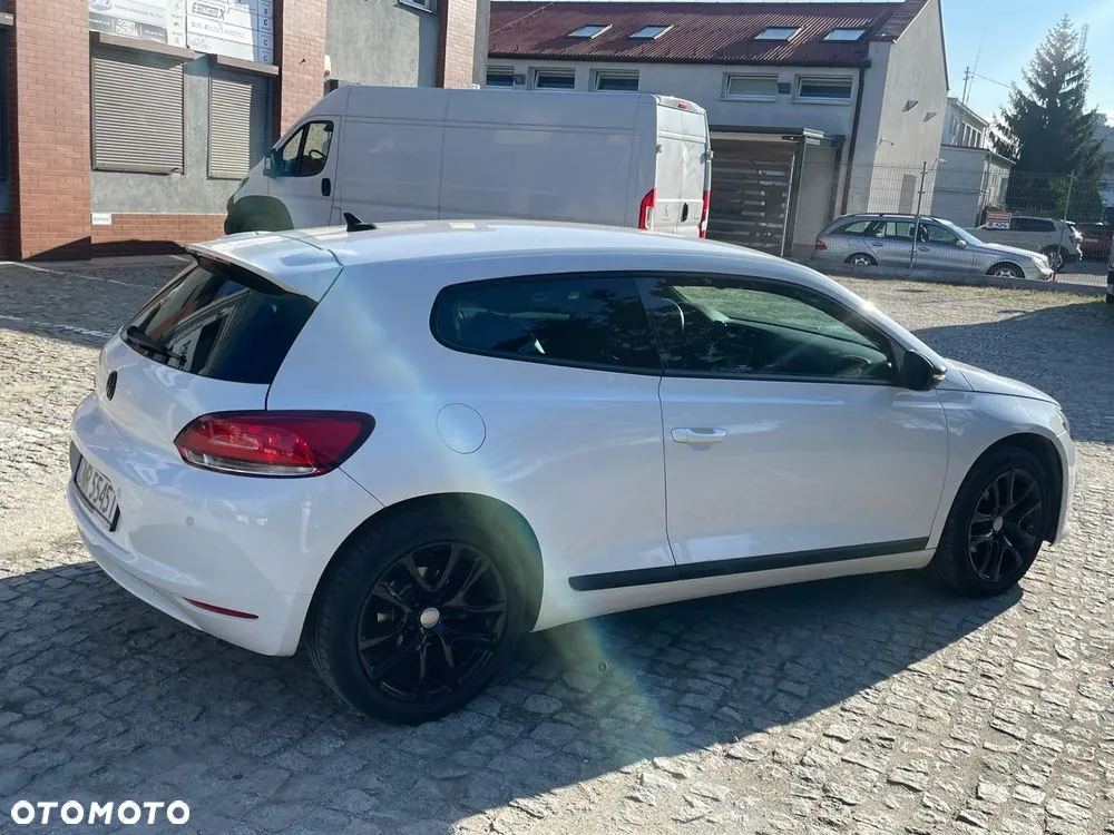 Volkswagen Scirocco 2009 photo 2