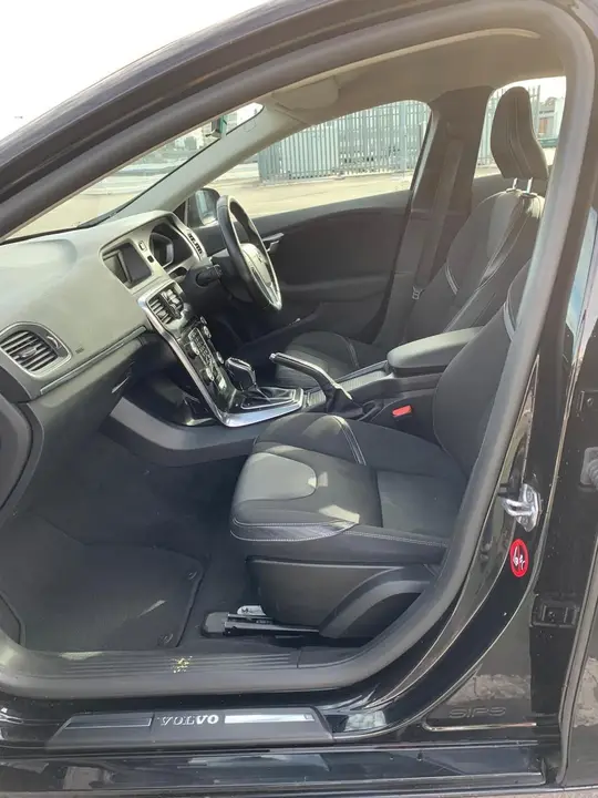 Volvo V40 2016 photo 5