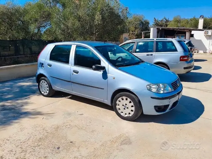 Fiat Punto 2009 photo 5